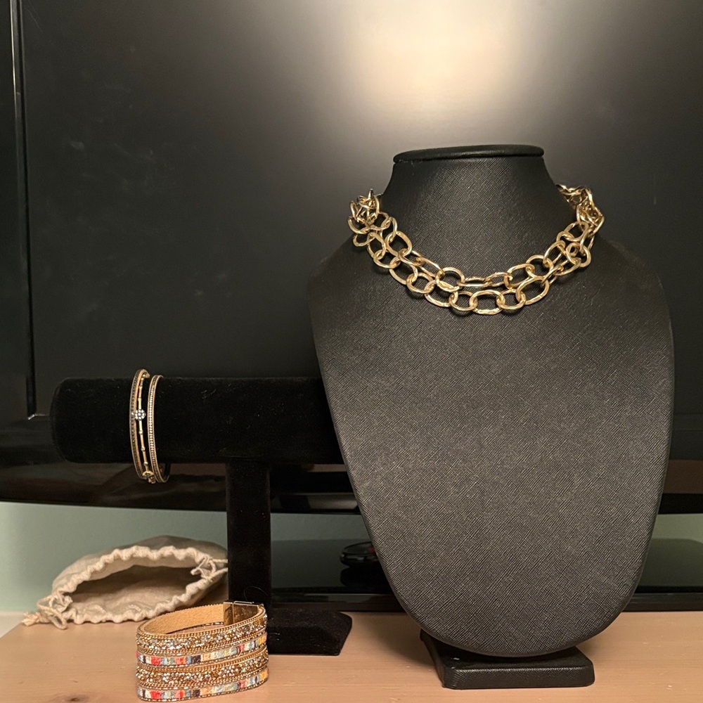Gold Chain Necklace and Bracelet Set